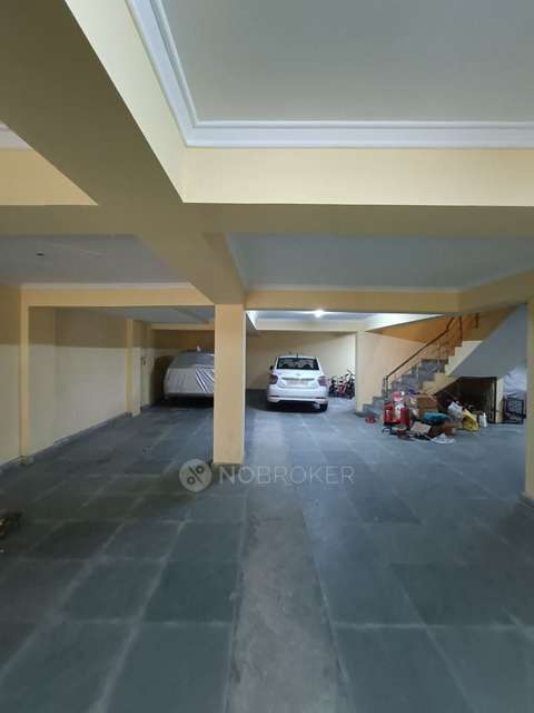 3 BHK Flat In Gayatri Apartment  For Sale  In Sadh Nagar Ii, Palam