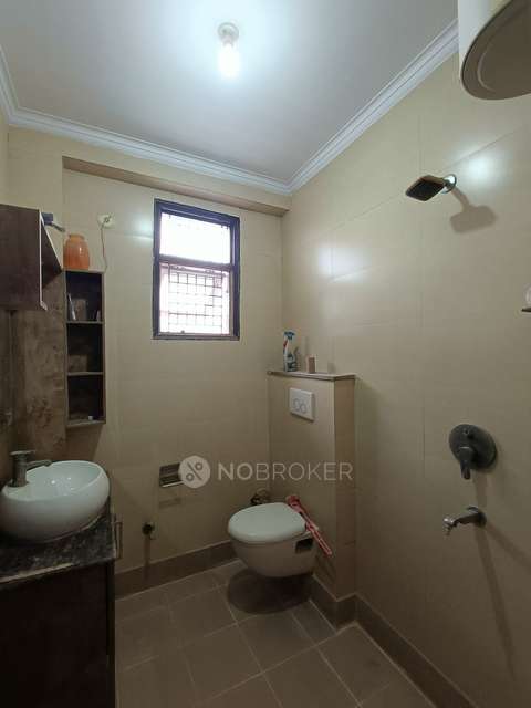 3 BHK Flat In Gayatri Apartment  For Sale  In Sadh Nagar Ii, Palam