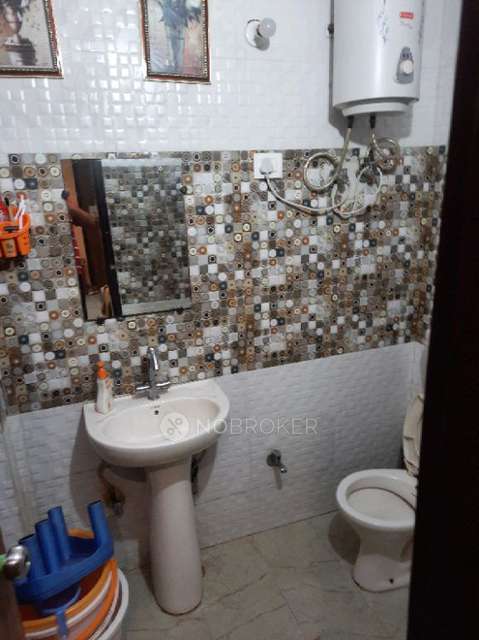 2 BHK Flat In Akshardham Apartments For Sale  In Dwarka