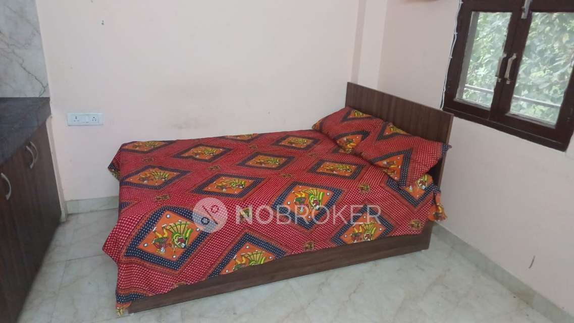 1 RK House for Rent  In Sector 47
