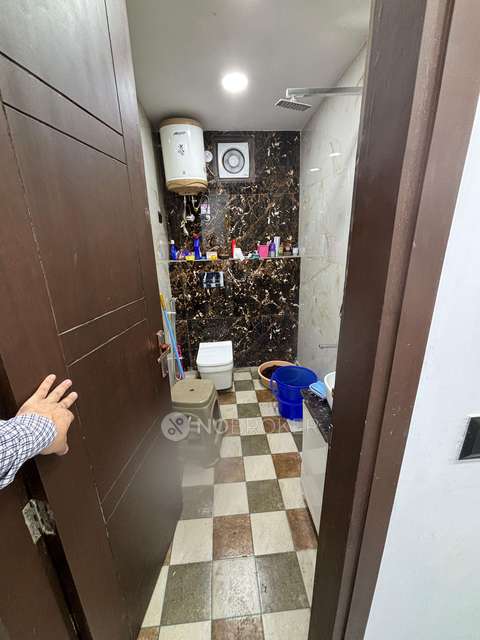 3 BHK Flat In Builder Floor  For Sale  In Govindpuri