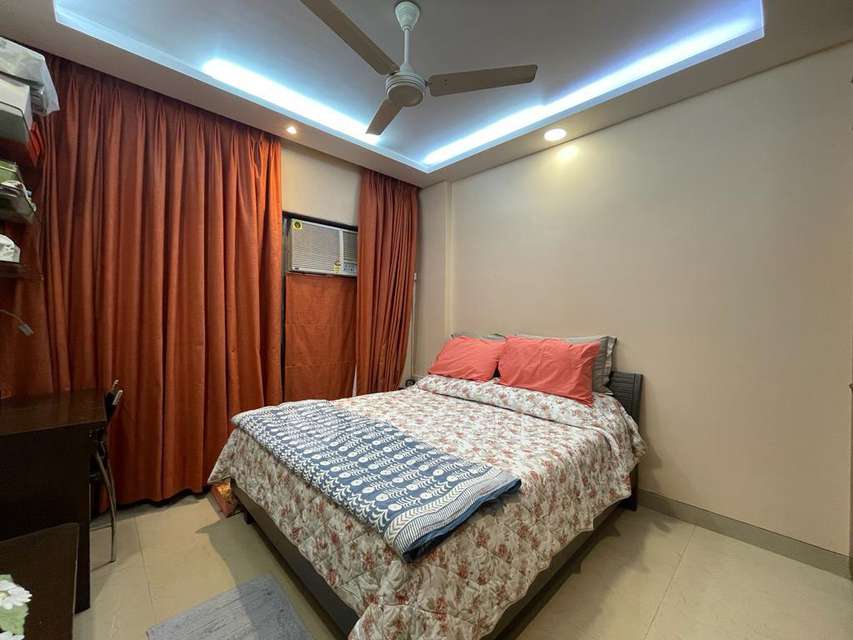 2 BHK Flat In Poseidon Apartment, Andheri West For Sale  In Andheri West