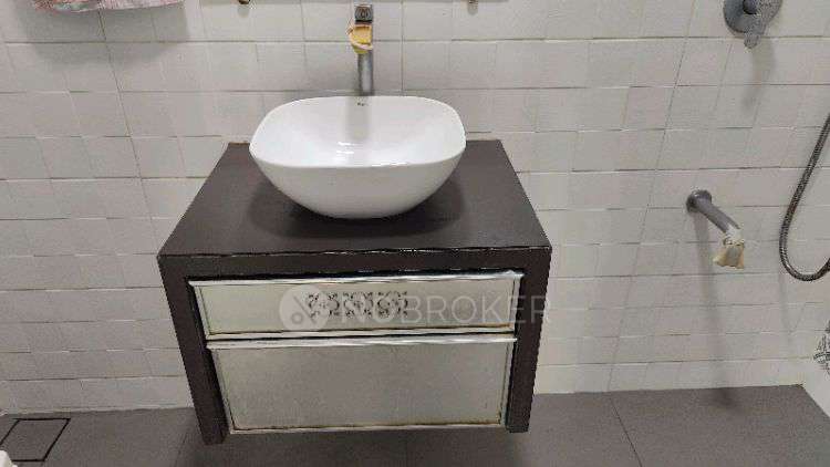 2 BHK Flat In Reputed Presidential Towers, Ghatkopar West For Sale  In Presidential Towers, 3h, Lal Bahadur Shastri Marg, Godrej & Boyce Industry Estate, Vikhroli West, Mumbai, Maharashtra 400079, India