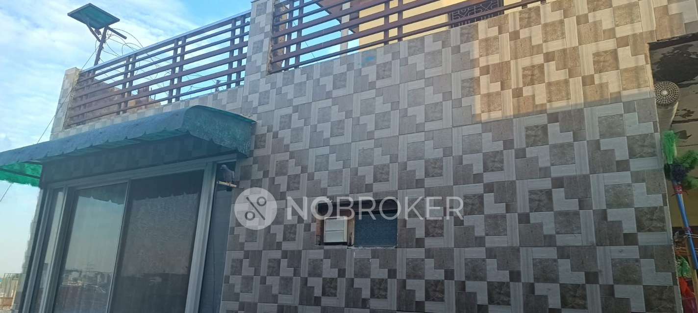 4+ BHK Flat For Sale  In Shalimar Bagh