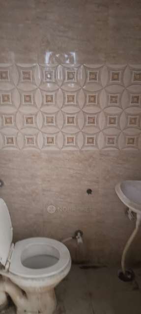 4+ BHK Flat For Sale  In Shalimar Bagh