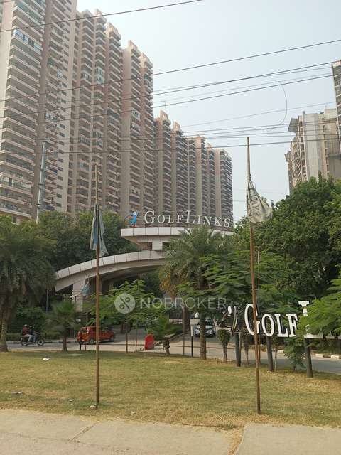 3 BHK Flat In Landcraft Golflinks For Sale  In Pandav Nagar