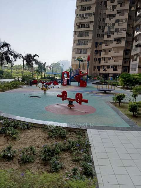 3 BHK Flat In Landcraft Golflinks For Sale  In Pandav Nagar