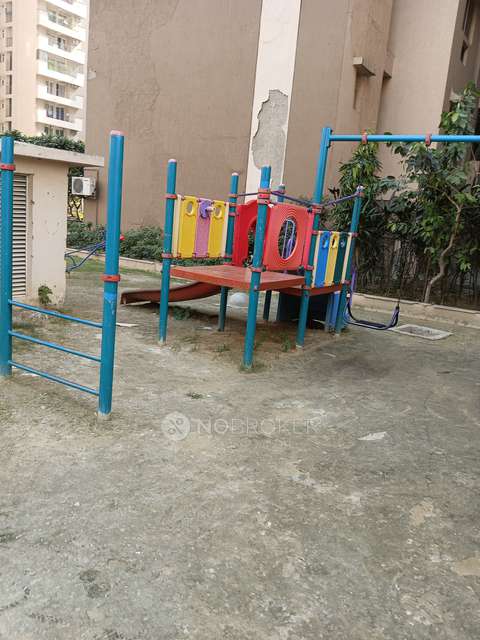 3 BHK Flat In Landcraft Golflinks For Sale  In Pandav Nagar