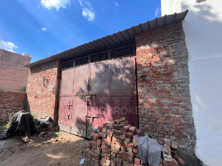 Godown/Warehouse in Duhai, Ghaziabad for sale 