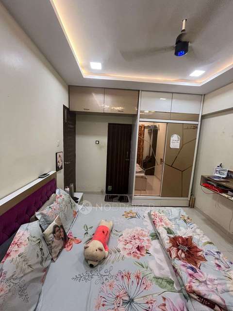 1 BHK Flat In Dharti Pressidio For Sale  In Malad West