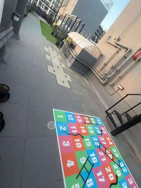 1 BHK Flat In Dharti Pressidio For Sale  In Malad West