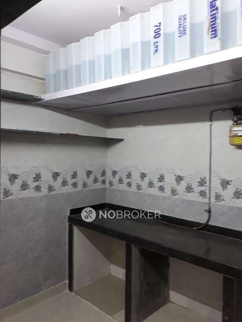 1 BHK Flat In Sadguru Co-operative Housing Society For Sale  In Sion