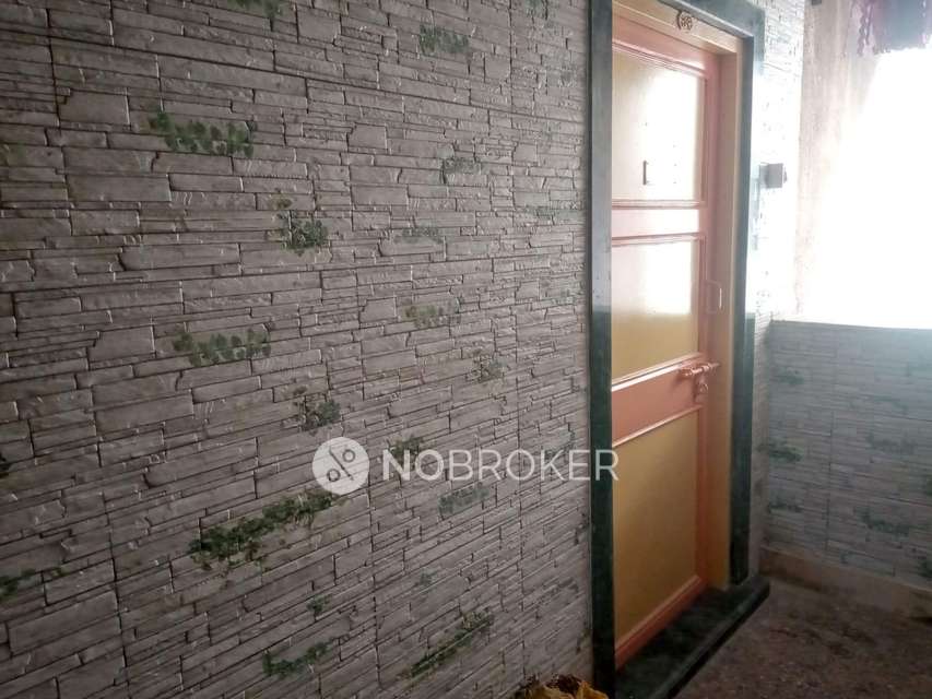 1 BHK Flat In Sadguru Co-operative Housing Society For Sale  In Sion