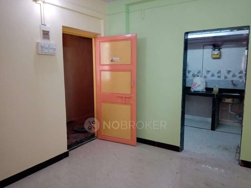 1 BHK Flat In Sadguru Co-operative Housing Society For Sale  In Sion