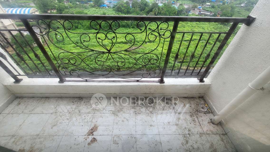 2 BHK Flat In Empire Homes, Ambernath For Sale  In Dattanagar