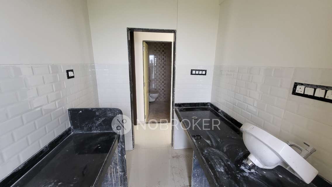 2 BHK Flat In Empire Homes, Ambernath For Sale  In Dattanagar