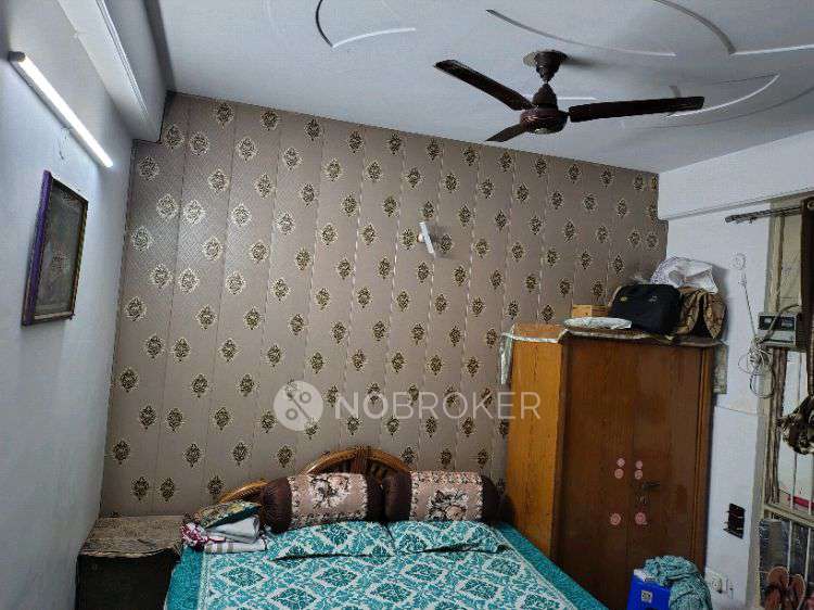 3 BHK Flat For Sale  In Block 7