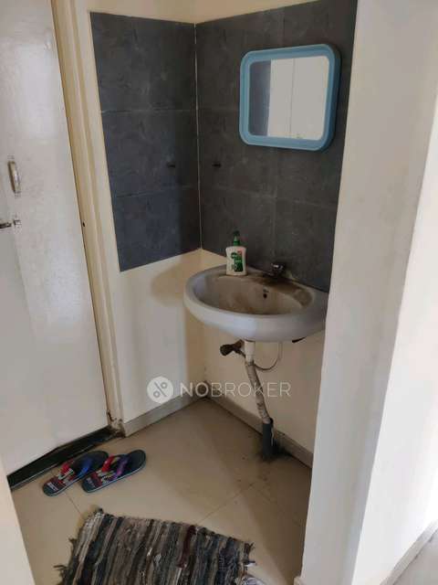 1 BHK Flat In  Mayuri Enclave for Rent  In Hxjp 9xg, Wagholi - Kesnand - Wadegaon Rd, Siddhi Park, Wagholi, Pune, Maharashtra 412207, India