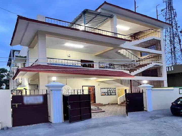 PG for Girls in Semmancheri,