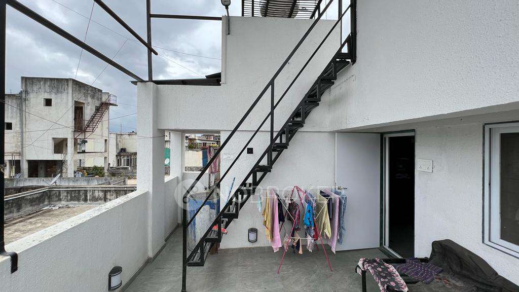 2 BHK Flat In Mahadev Apartment For Sale  In Sadashiv Peth