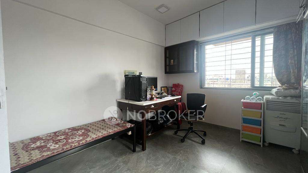 2 BHK Flat In Mahadev Apartment For Sale  In Sadashiv Peth