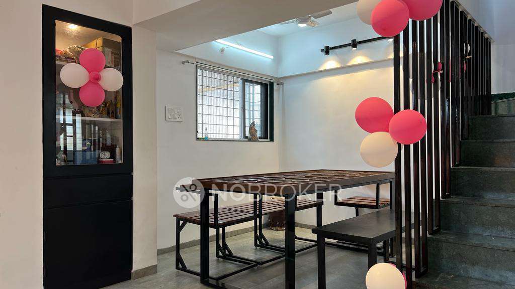 2 BHK Flat In Mahadev Apartment For Sale  In Sadashiv Peth