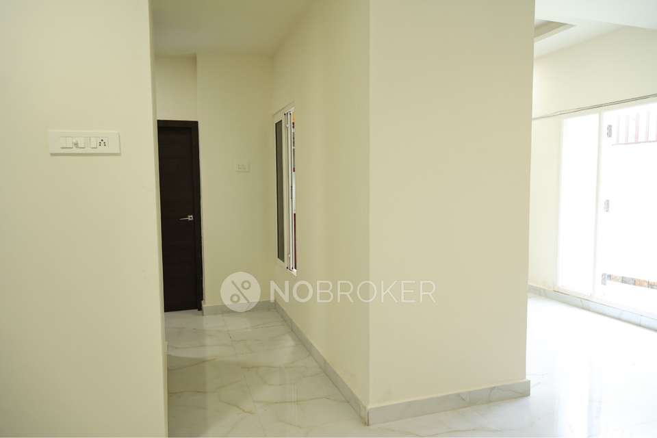 4 BHK Villa In Nu Aishwaryam Villa For Sale  In Thoraipakkam