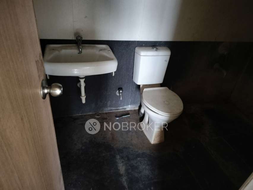 2 BHK Flat In  Kumar Palmcrest  for Rent  In Kondhwa Budruk