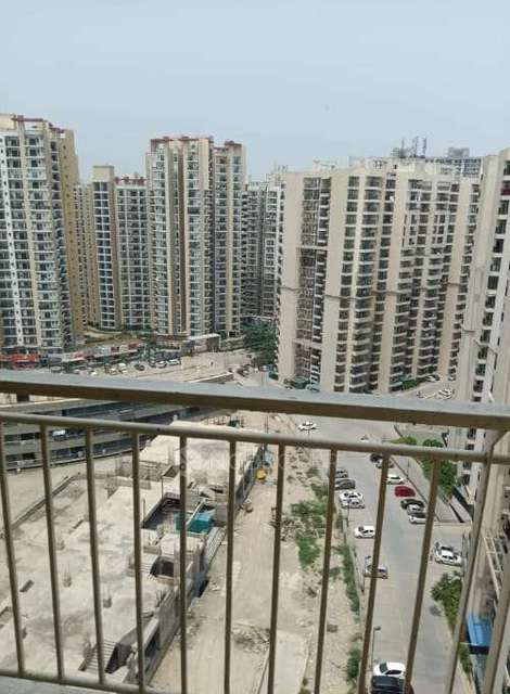 3 BHK Flat In  Palm Olympia For Sale  In Gaur City 2
