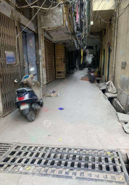 2 BHK Flat For Sale  In Mayur Vihar