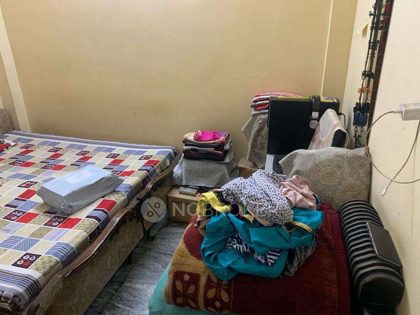 2 BHK Flat For Sale  In Mayur Vihar