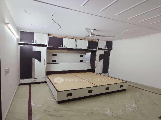 3 BHK Flat In Standalone Building  For Sale  In Pitam Pura