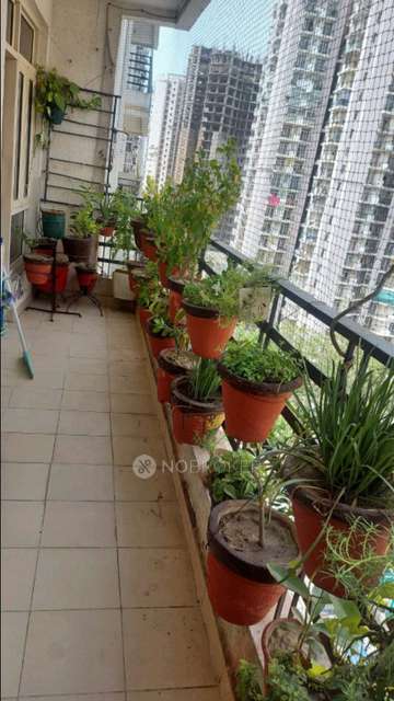 PG for Girls in Crossings Republik