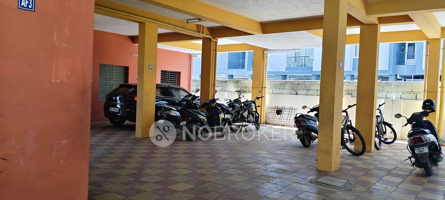 2 BHK Flat In Sai Krishna Flats, Medavakkam For Sale  In Medavakkam