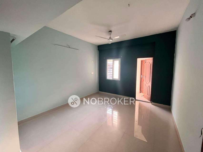 2 BHK Flat In Sai Krishna Flats, Medavakkam For Sale  In Medavakkam