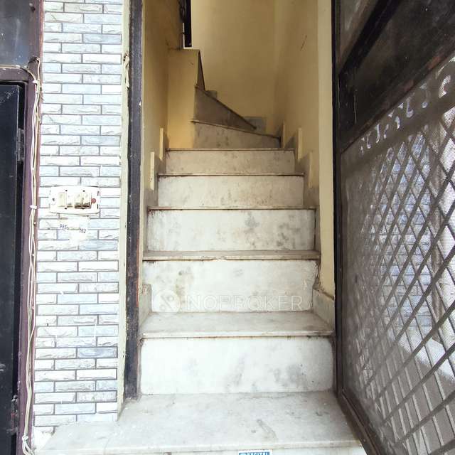 1 BHK Flat For Sale  In Rohini Sector 3