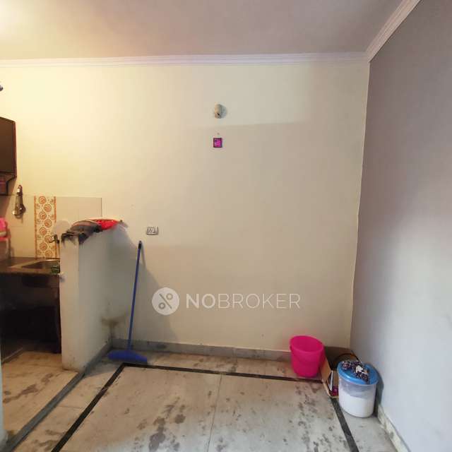 1 BHK Flat For Sale  In Rohini Sector 3