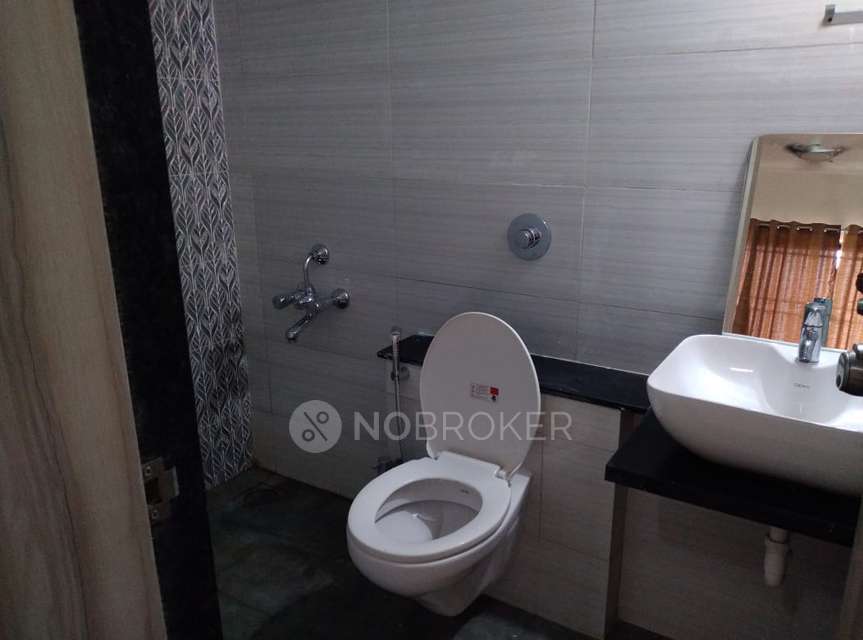 2 BHK Flat In Kohinoor Sapphire   for Rent  In Tathawade