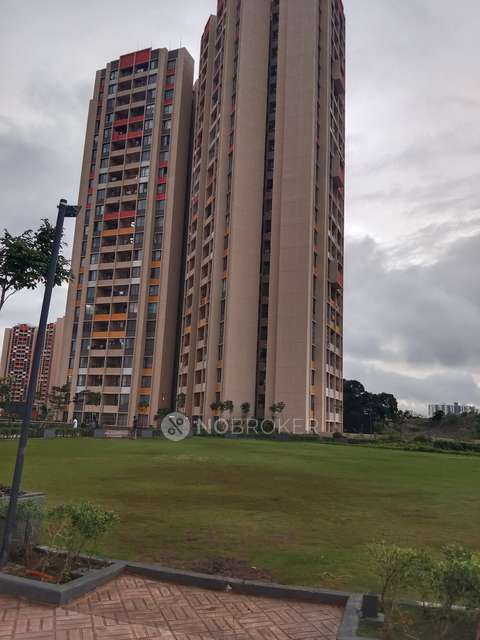 2 BHK Flat In Shapoorji Pallonji Joyville  for Rent  In Manjari