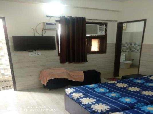 PG for Boys in Sector 28