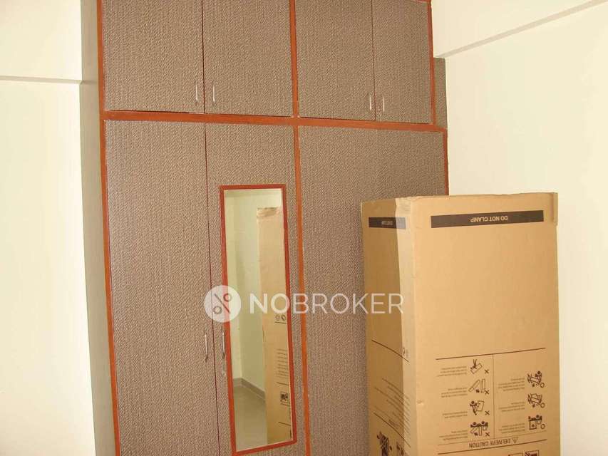 2 BHK Flat In Dsr Green Vista Apartments For Sale  In Whitefield