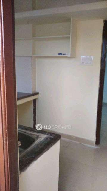 3 BHK Flat In Metro Residency For Sale  In Tolichowki