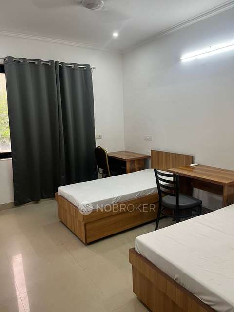 PG for Girls in Greenwood City