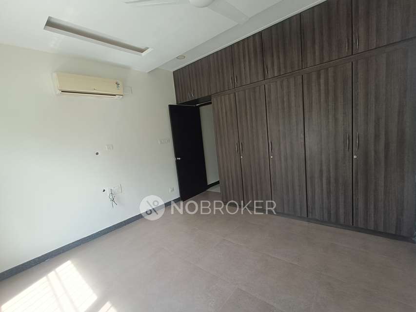4 BHK House For Sale  In Injambakkam