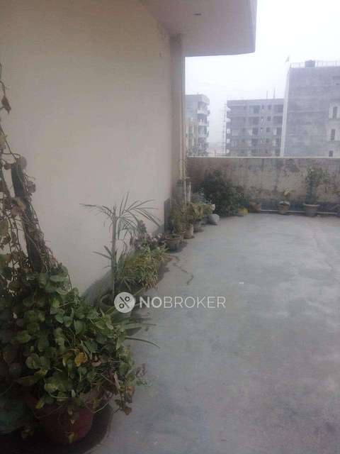 2 BHK Flat In Builder Floor For Sale  In Crossings Republik