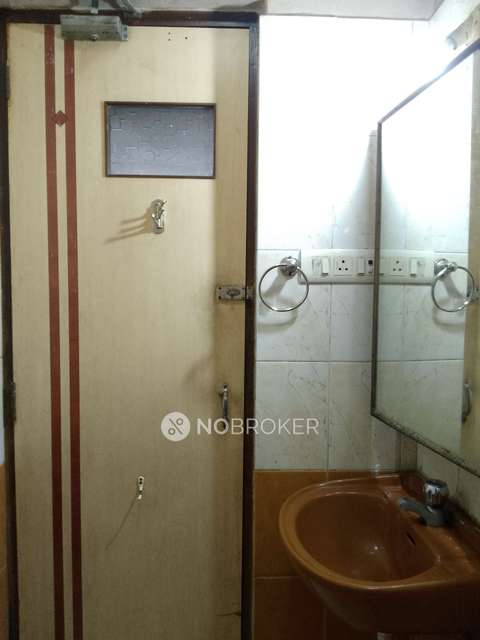 3 BHK Flat In Avarsekar Residency For Sale  In Dadar West