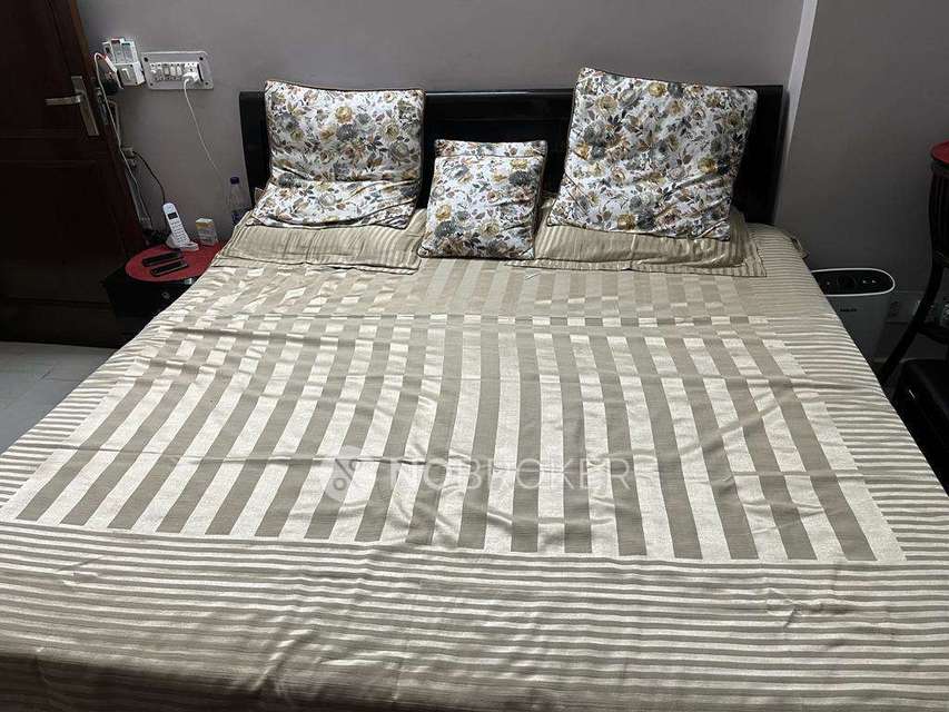 2 BHK Flat In Kailash Apartments For Sale  In Greater Kailash