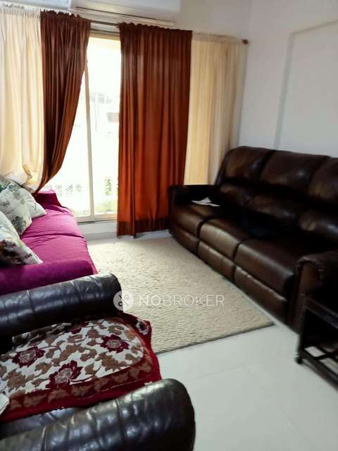 2 BHK Flat In Ramdev Park For Sale  In Mira Road