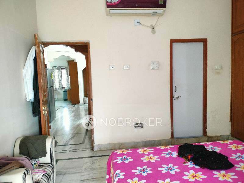 3 BHK Flat In Vamsi Krishna Apartments For Sale  In Ameerpet