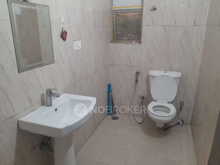 2 BHK Flat In Aditya Imperial Heights For Sale  In Hafeezpet